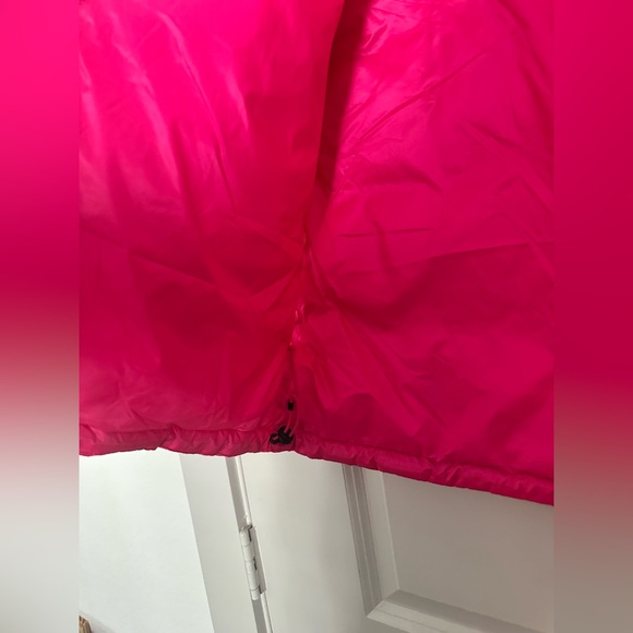 Calvin Klein Performance neon pink cropped puffer Medium NWT - Picture 5 of 9